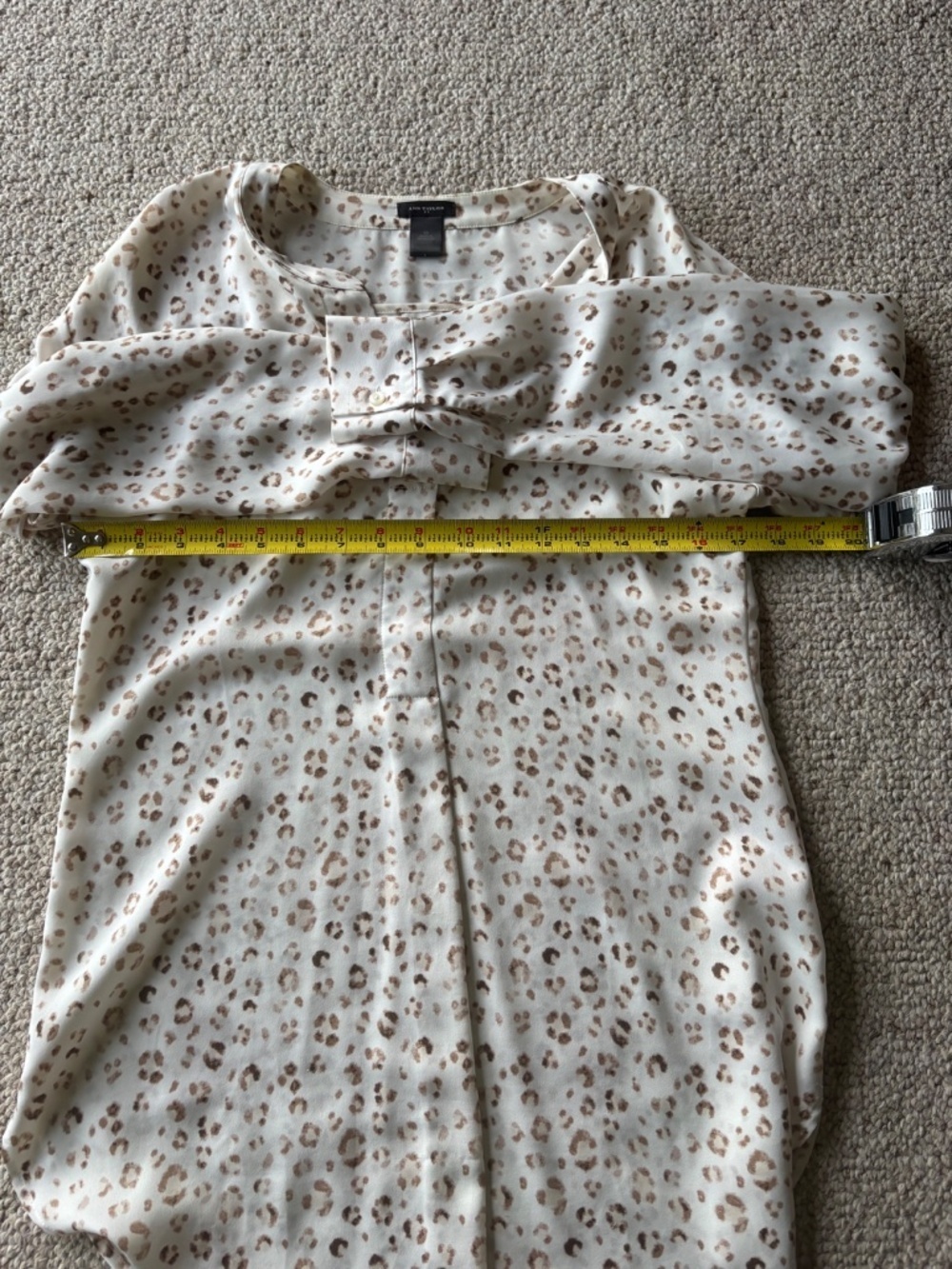 Ann Taylor XS Animal Print Tunic Blouse Giraffe Preppy Office Chic Teacher - Picture 6 of 7